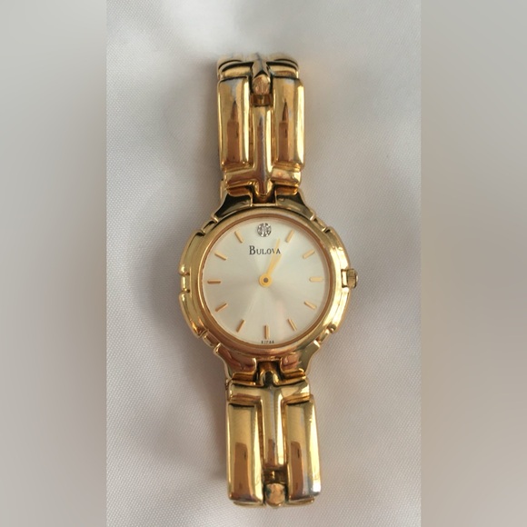 Bulova Accessories - 90’s Bulova gold plated watch with diamond accent. Needs battery.